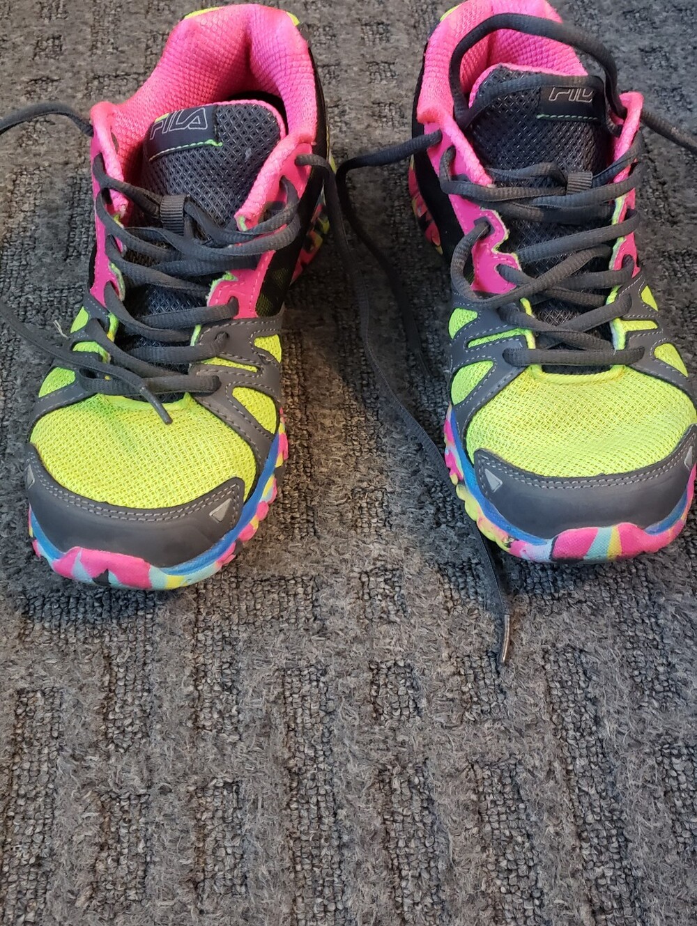 $7 W/Mini Purchase $25 Fila Neon Green, Pink & Gray Athletic Sneakers